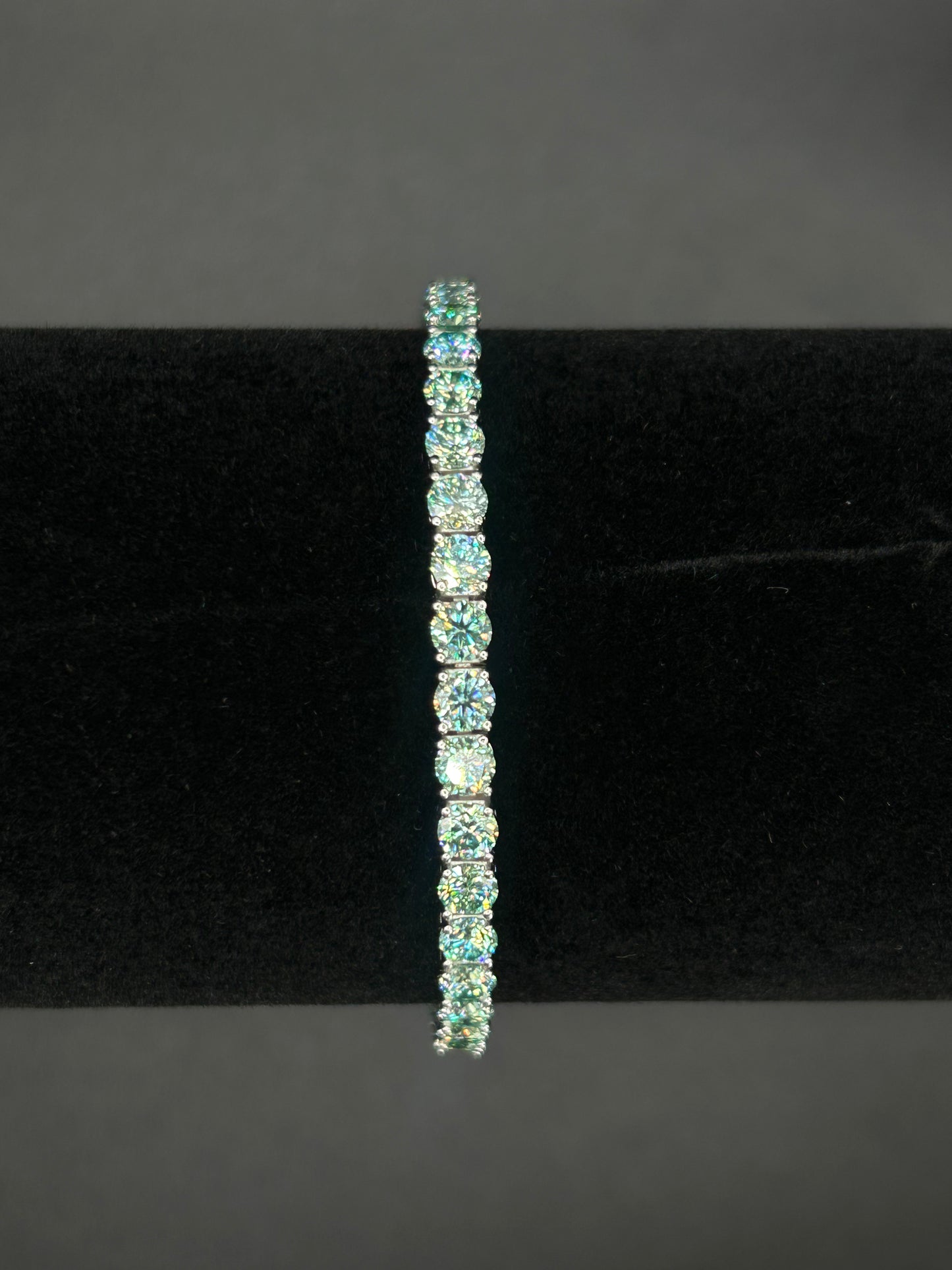 Tennis Bracelet(Green Moissanite)