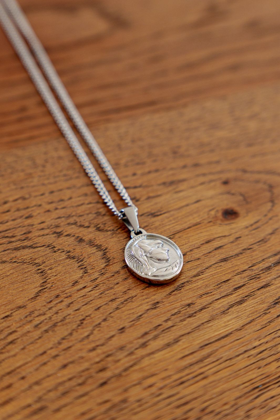 Gladiador Pendant Necklace