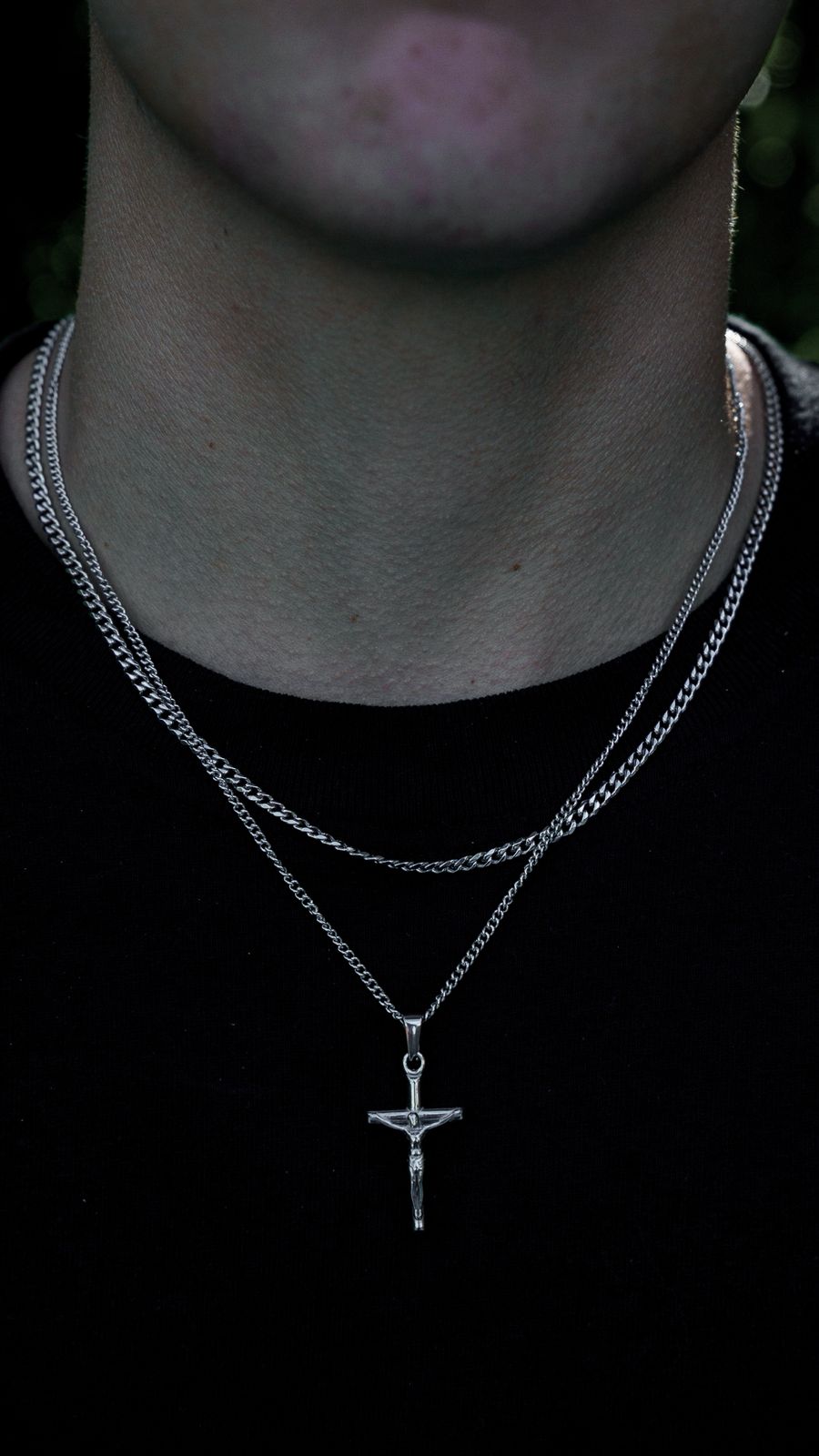 Cruz Pendant Necklace
