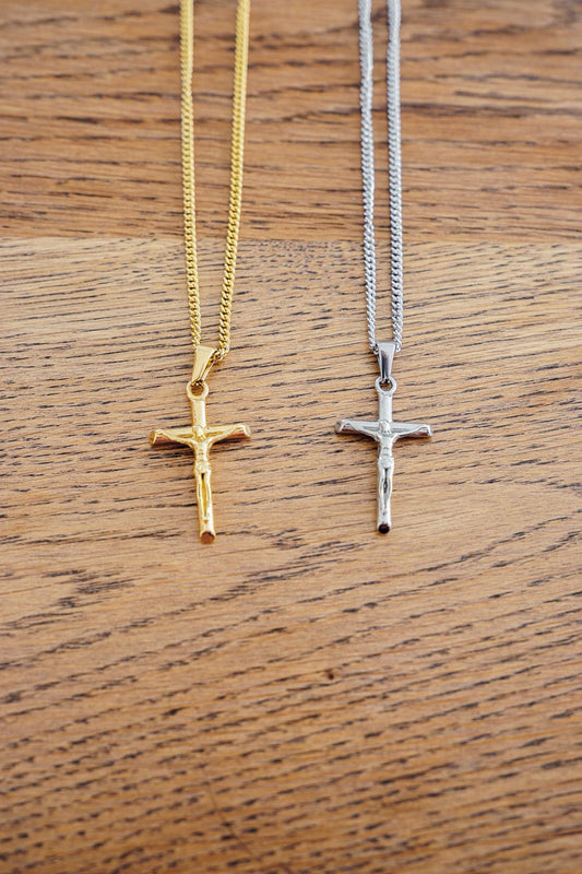 Cruz Pendant Necklace