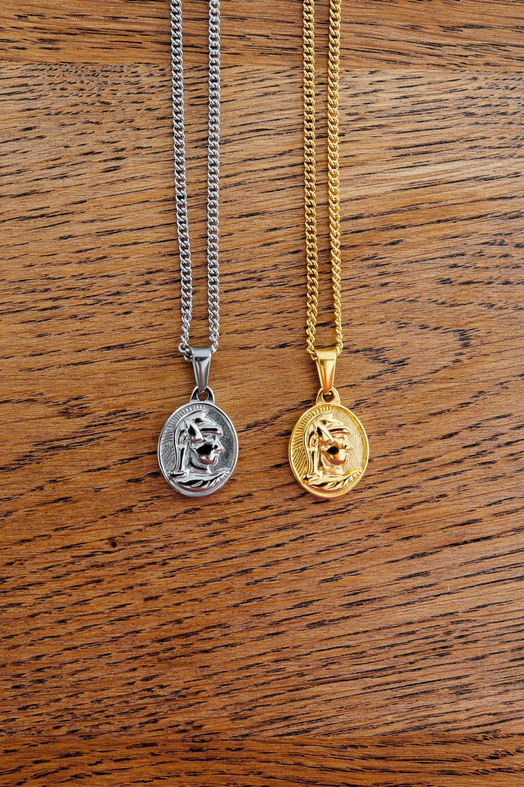 Gladiador Pendant Necklace