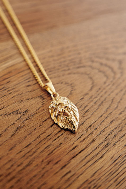 Leon Pendant Necklace