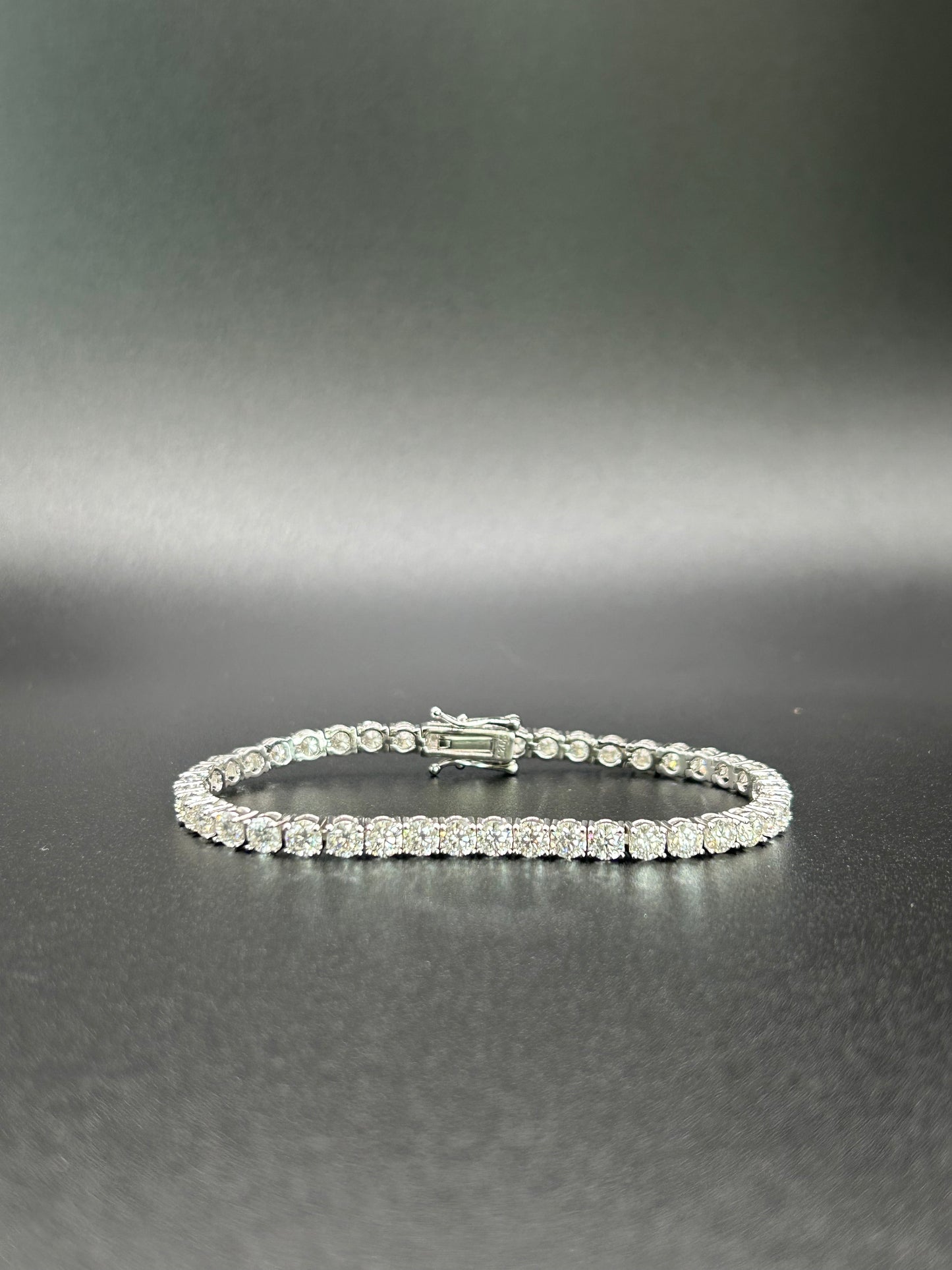 Tennis Bracelet (Moissanite)
